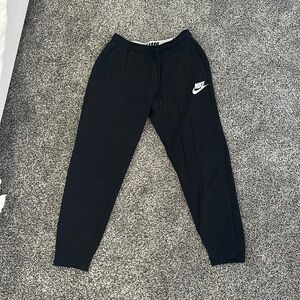 Black Nike sweatpants